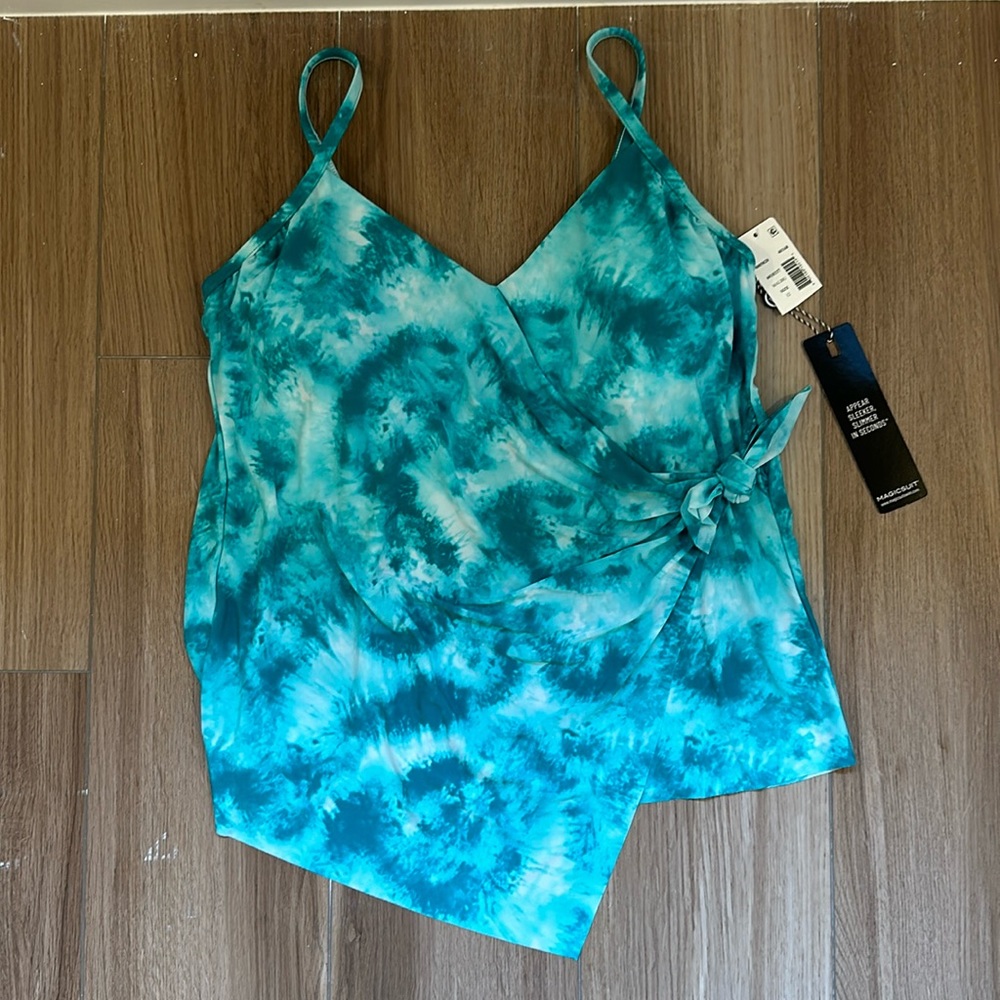 Magicsuit tankini bathing suit top with built in bra size 12